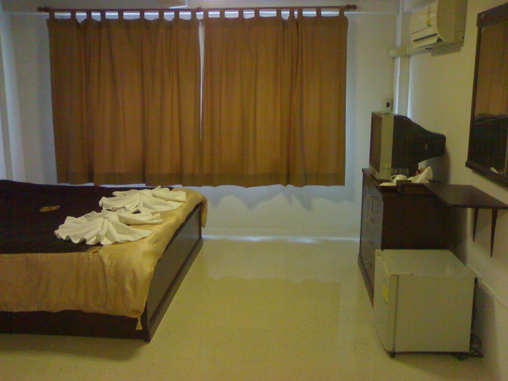 The Boss'S Place Sathorn Банкок Екстериор снимка